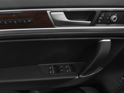 2016 Volkswagen Touareg Lux