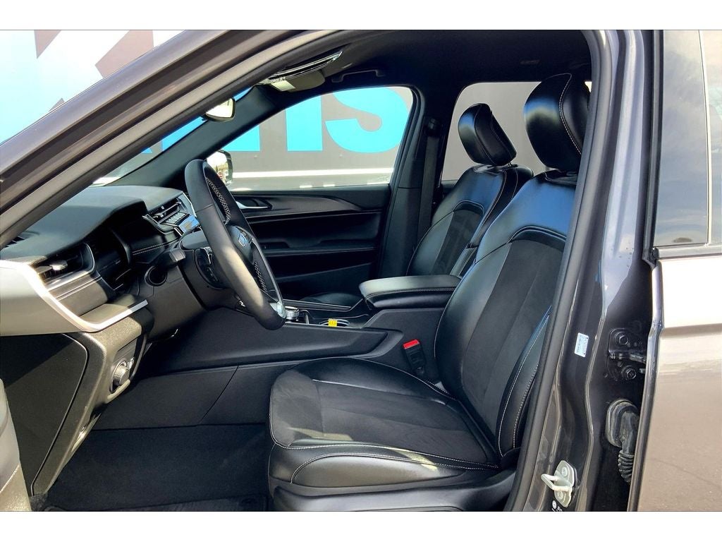 2024 Jeep Grand Cherokee L Altitude