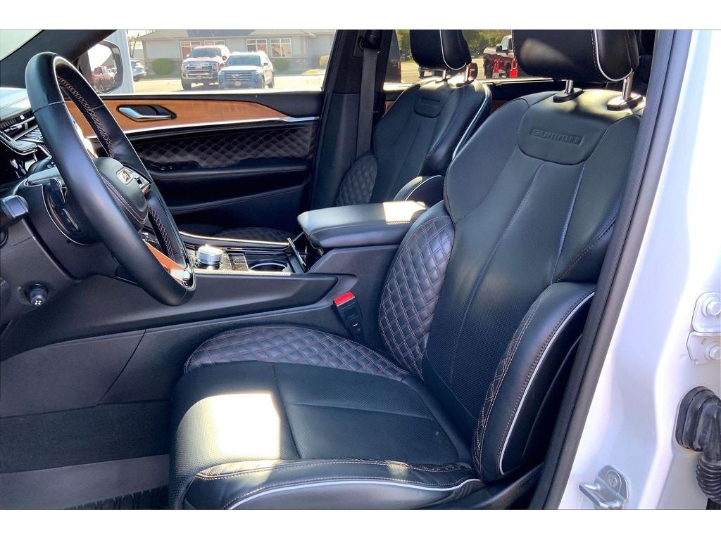 2022 Jeep Grand Cherokee L Summit Reserve