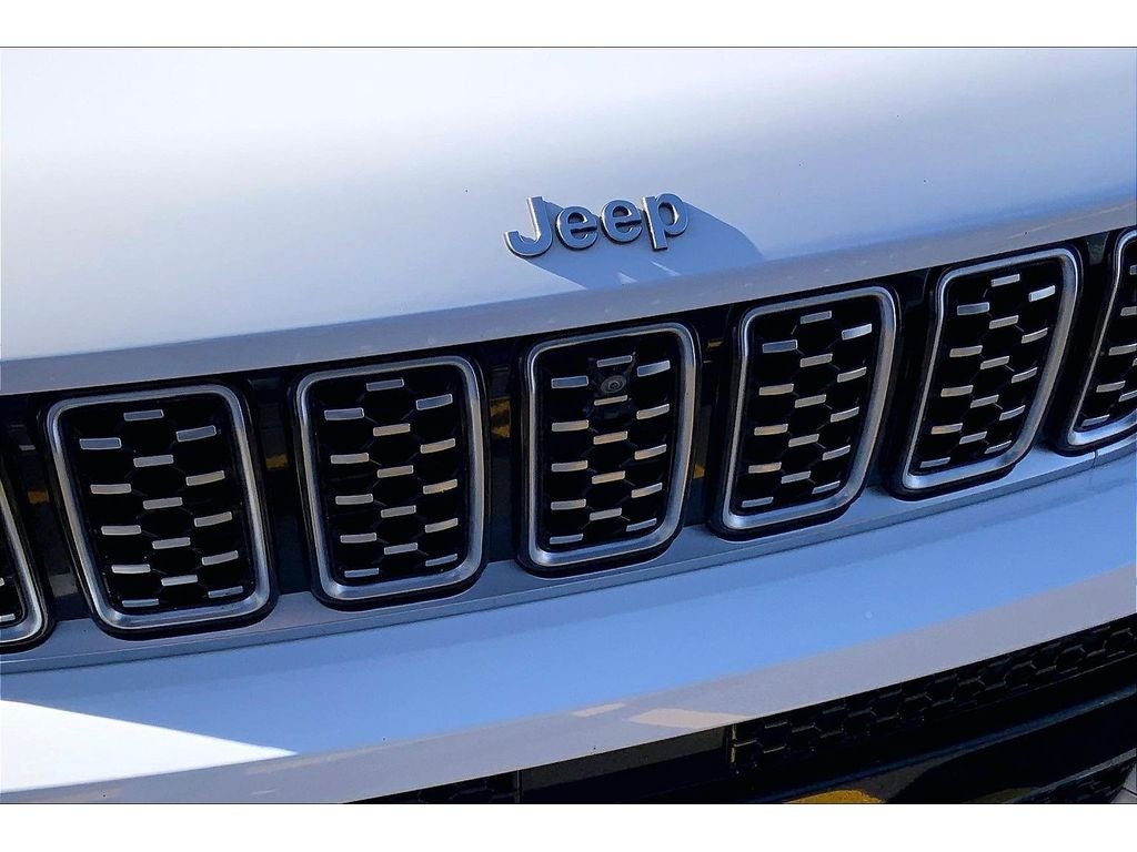 2022 Jeep Grand Cherokee L Summit Reserve