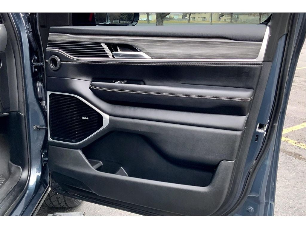 2023 Jeep Wagoneer L Series III