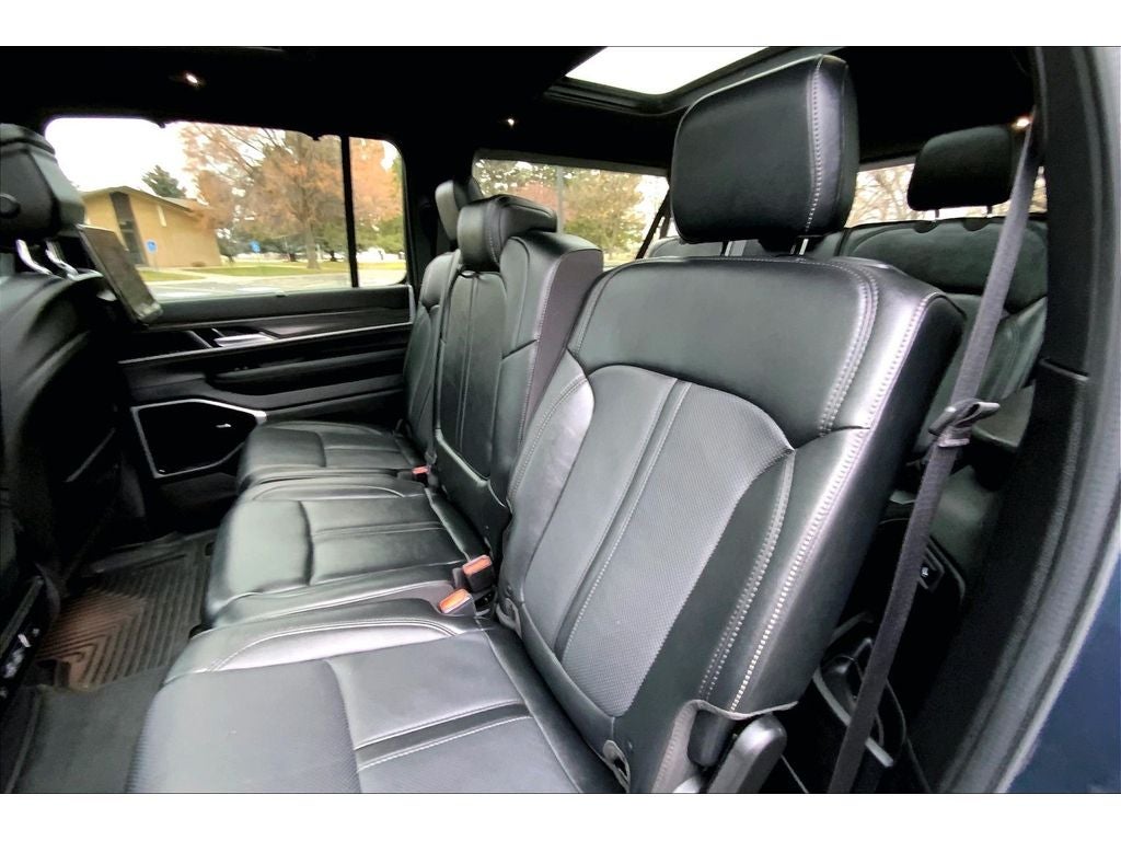 2023 Jeep Wagoneer L Series III