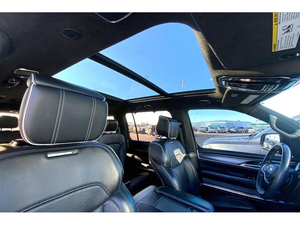 2022 Jeep Grand Wagoneer Series II Obsidian