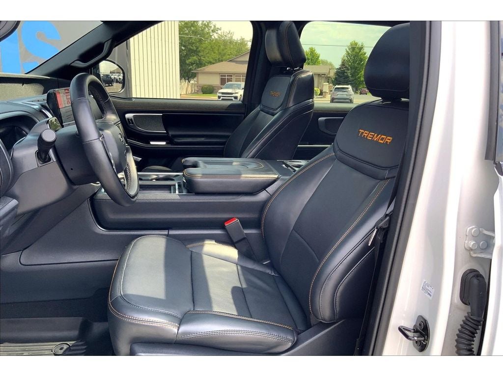 2025 Ford Expedition Tremor