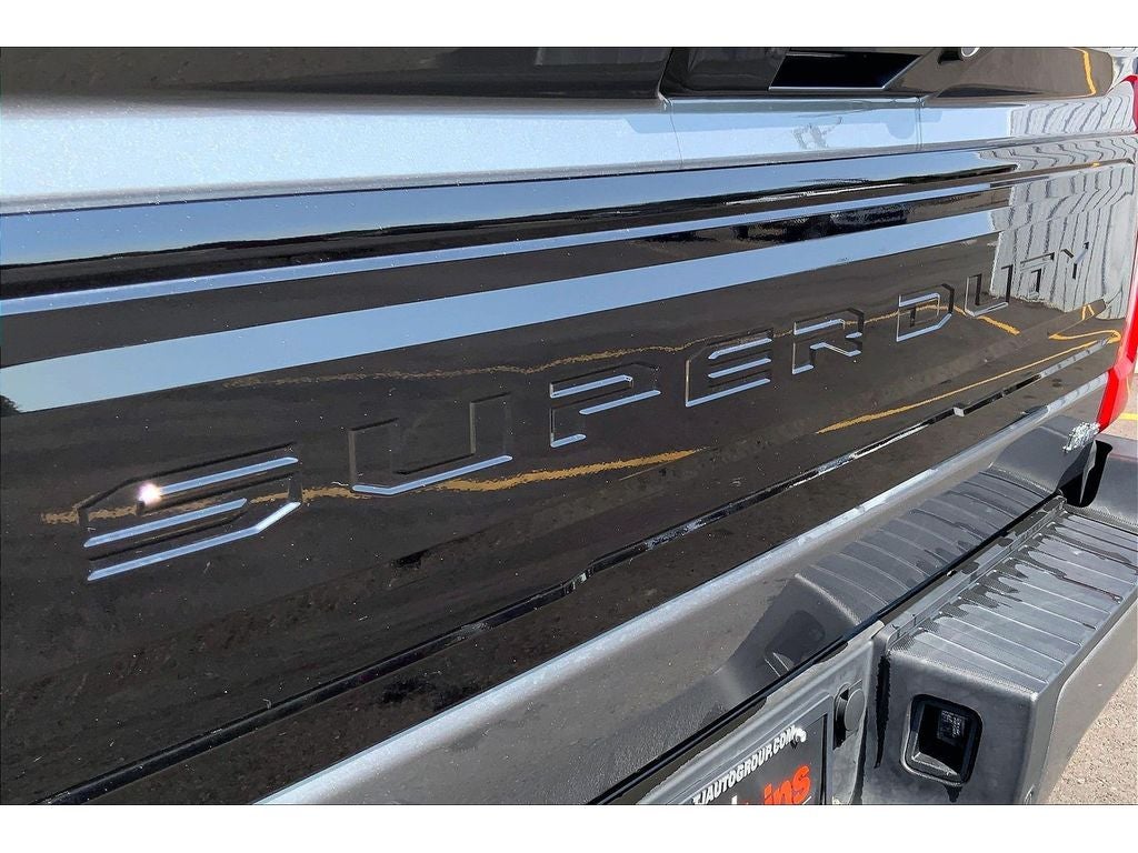 2025 Ford F-350 Super Duty Platinum