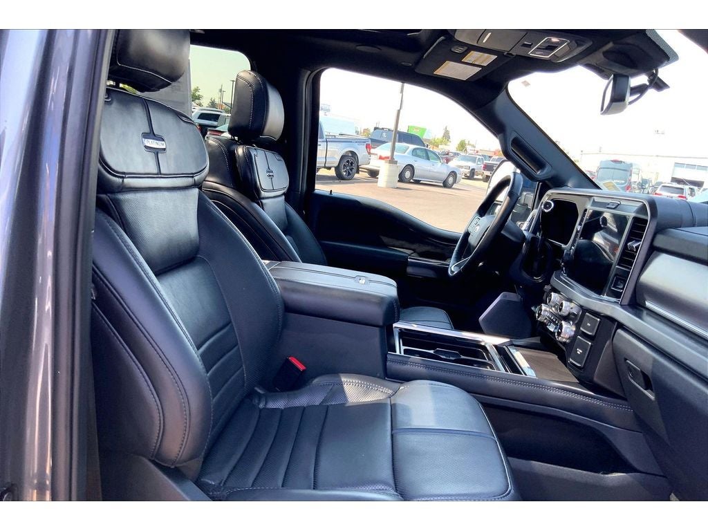2025 Ford F-350 Super Duty Platinum