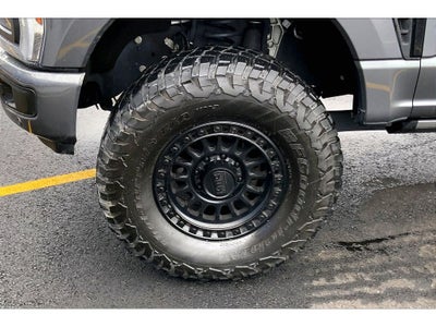 2024 Ford F-350 Super Duty LARIAT