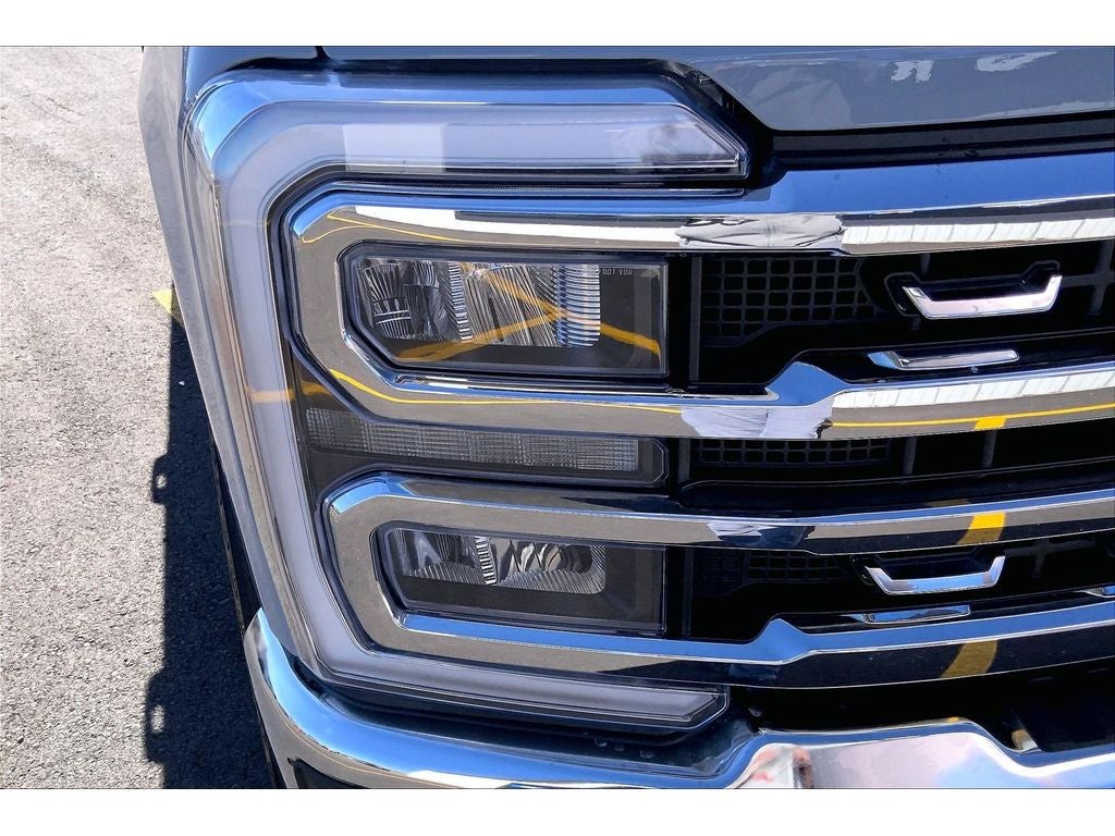 2025 Ford F-350 Super Duty LARIAT