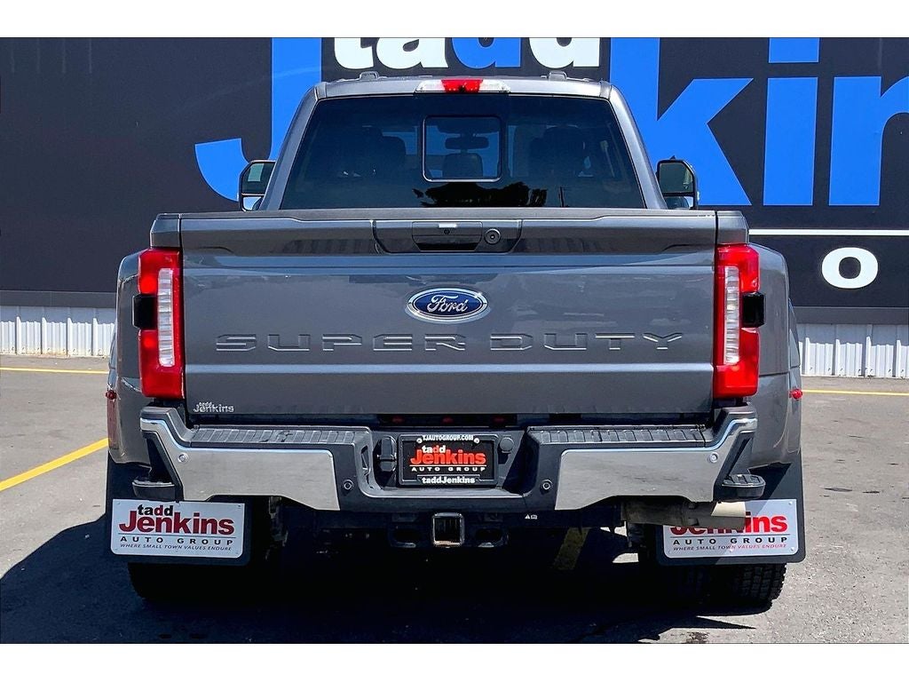 2023 Ford F-450 LARIAT