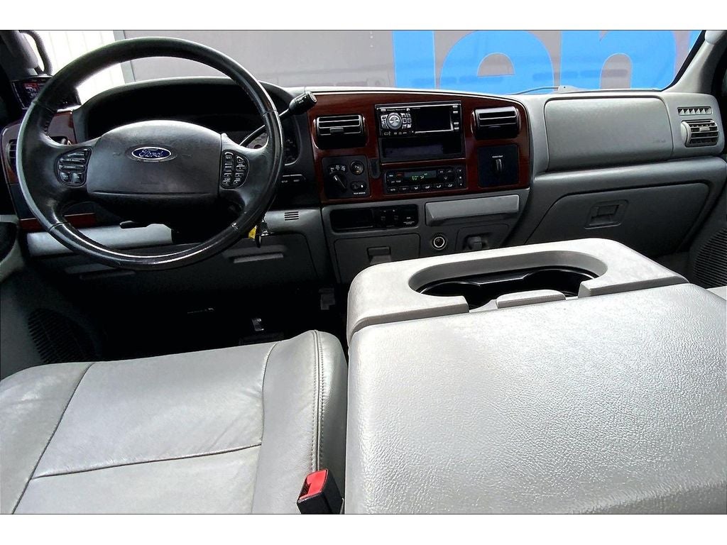 2005 Ford F-350 Super Duty XLT