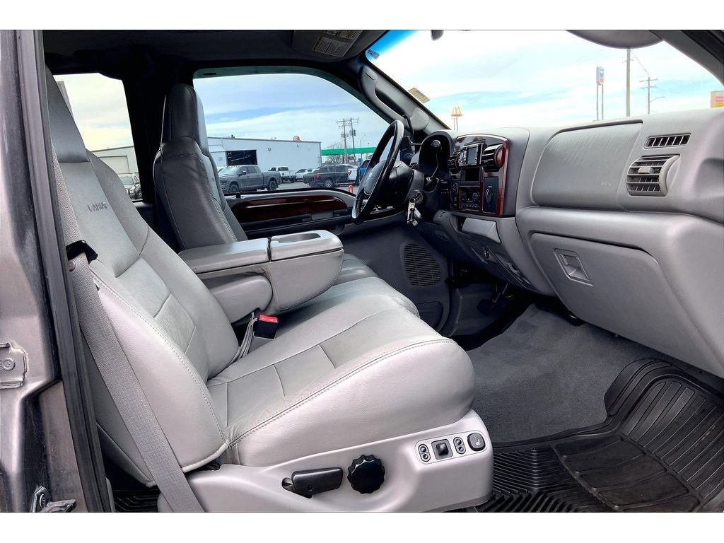 2005 Ford F-350 Super Duty XLT