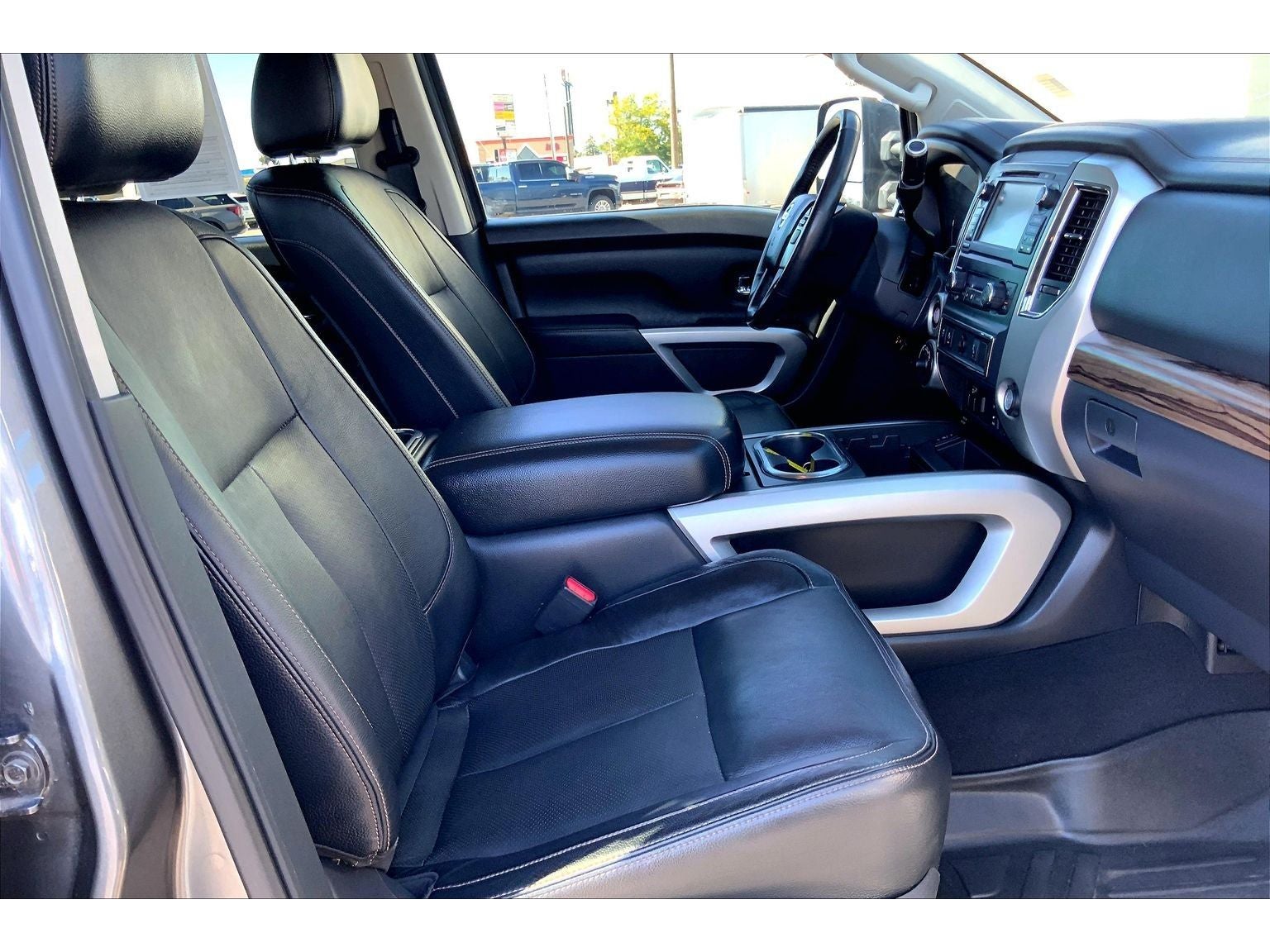 2016 Nissan Titan XD SL