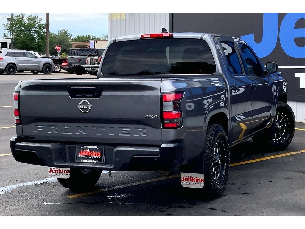 2022 Nissan Frontier S
