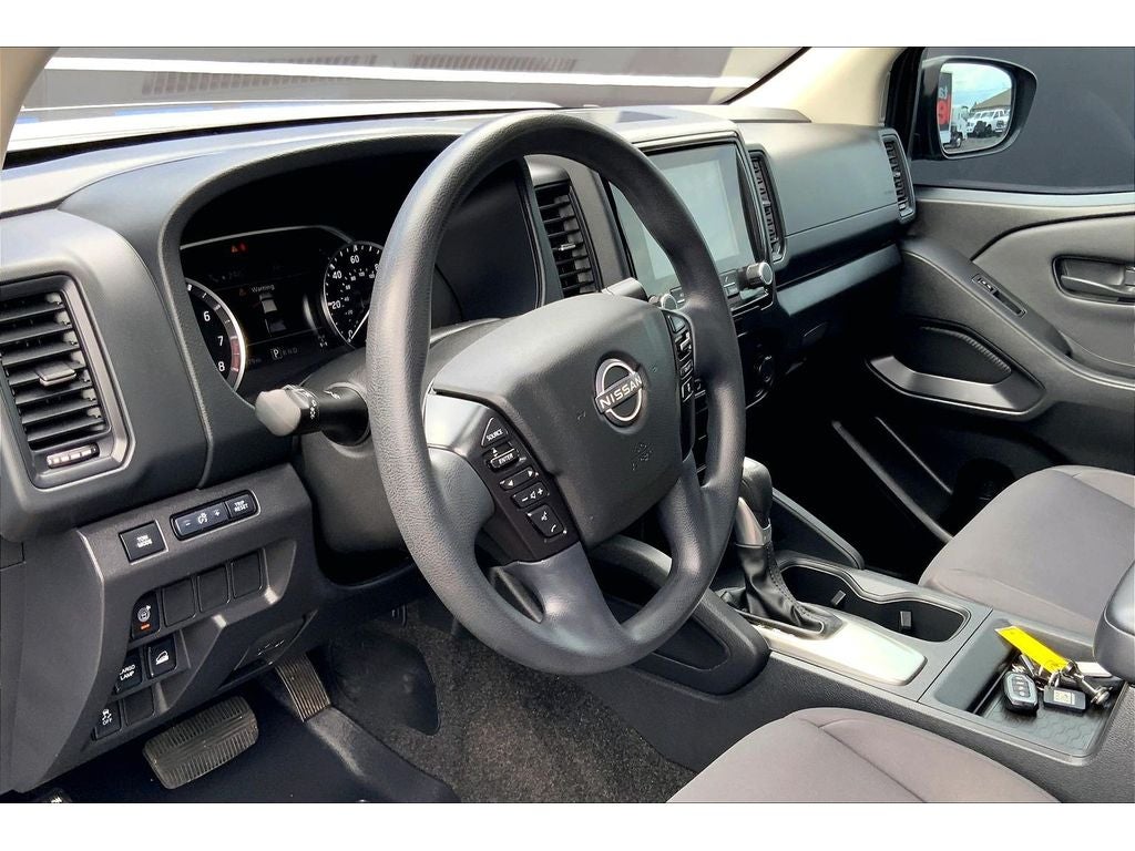 2022 Nissan Frontier S