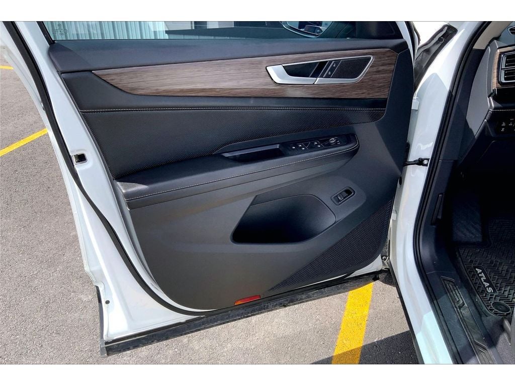 2024 Volkswagen Atlas 2.0T SEL
