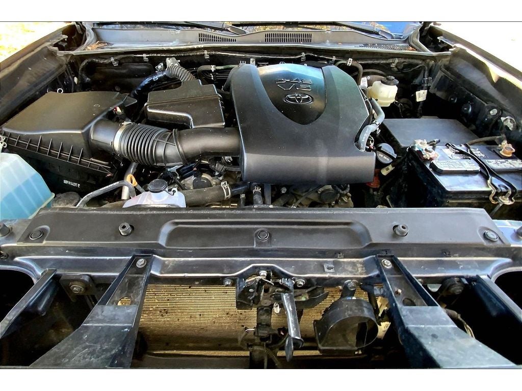 2022 Toyota Tacoma SR