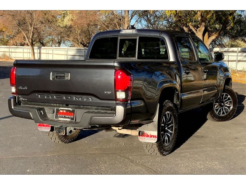 2022 Toyota Tacoma SR