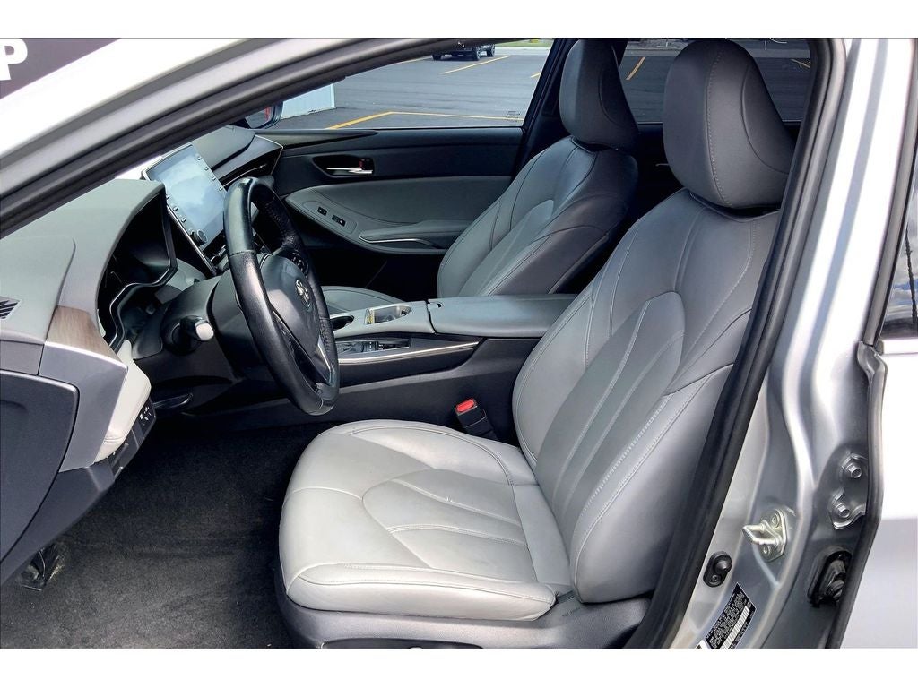 2021 Toyota Avalon Hybrid XLE