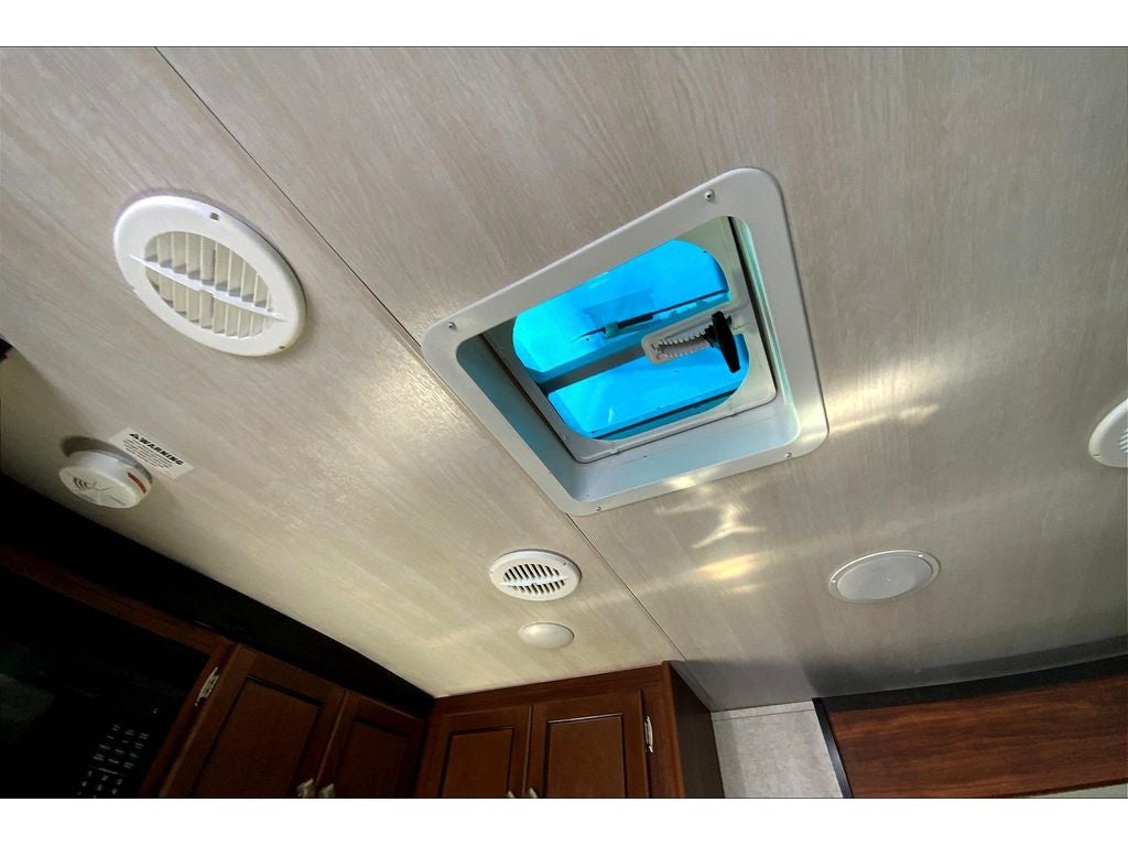 2017 HEARTLAND WILDERNESS Base