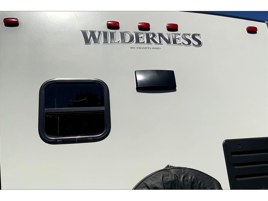 2017 HEARTLAND WILDERNESS Base