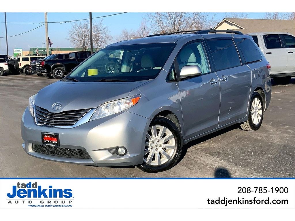 2013 Toyota Sienna XLE
