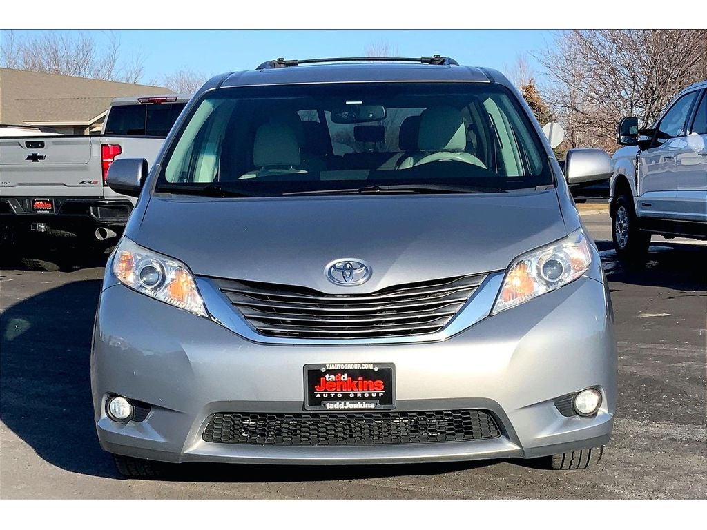 2013 Toyota Sienna XLE