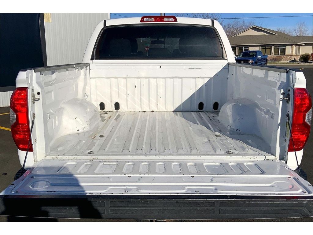 2017 Toyota Tundra SR5