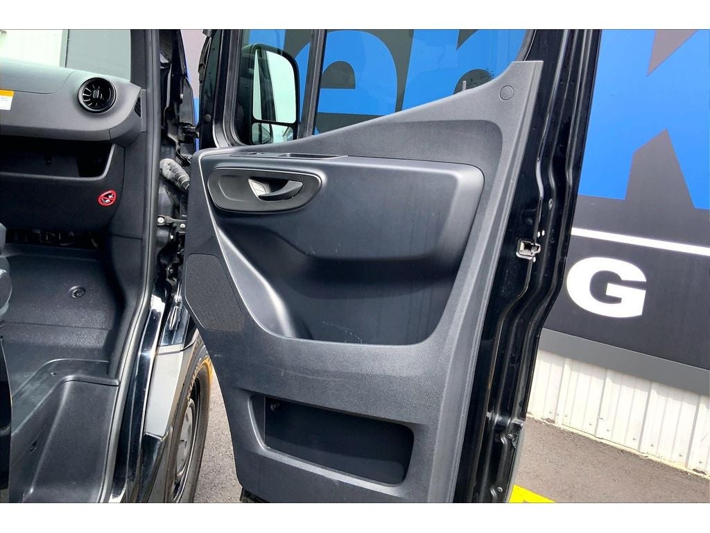 2024 Mercedes-Benz Sprinter 2500 High Roof 4-Cyl Diesel HO