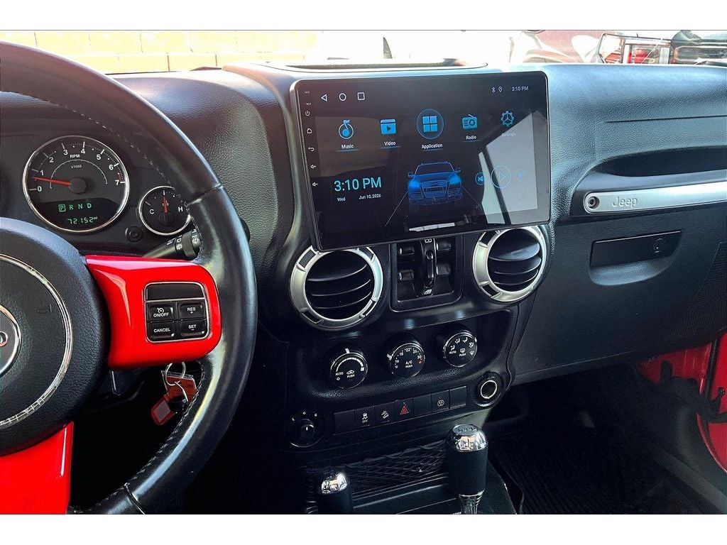 2017 Jeep Wrangler Sahara