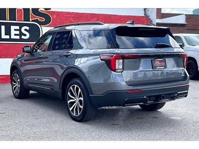 2025 Ford Explorer ST-Line