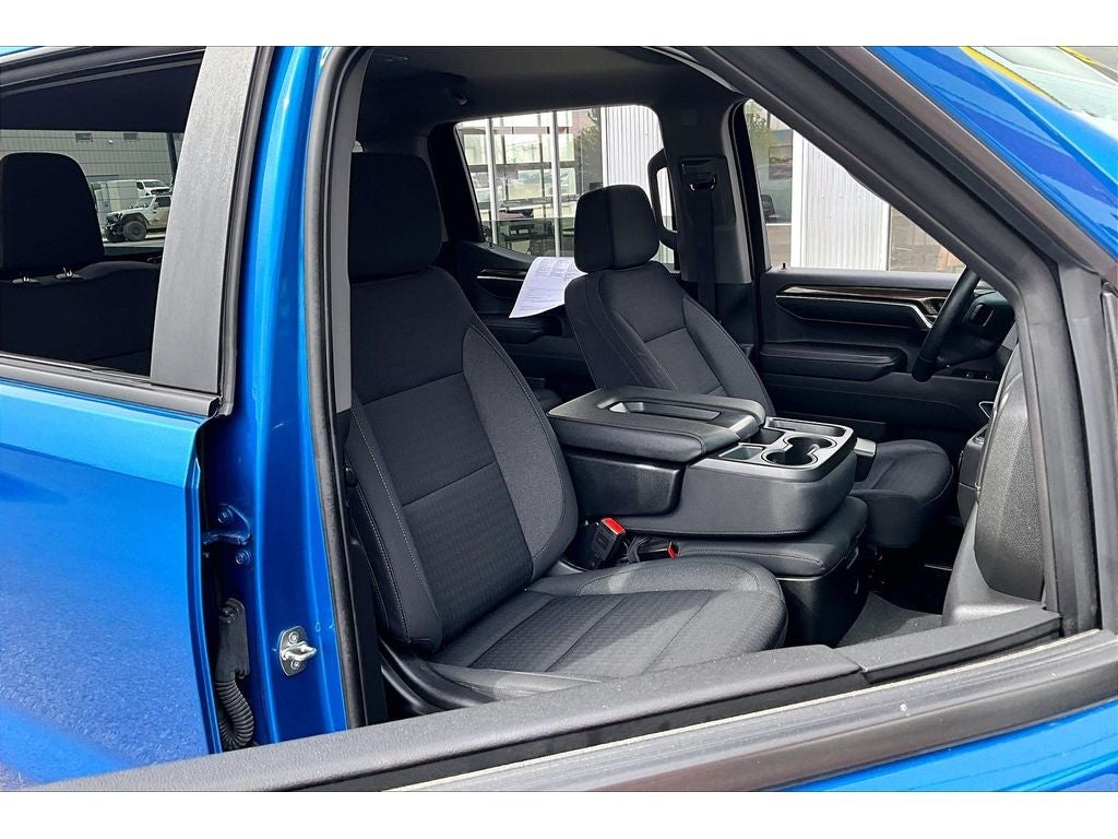2023 Chevrolet Silverado LT