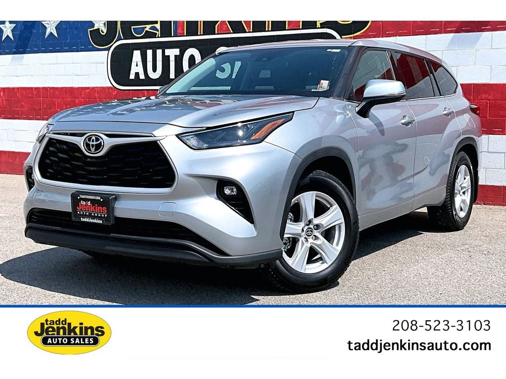 2022 Toyota Highlander LE