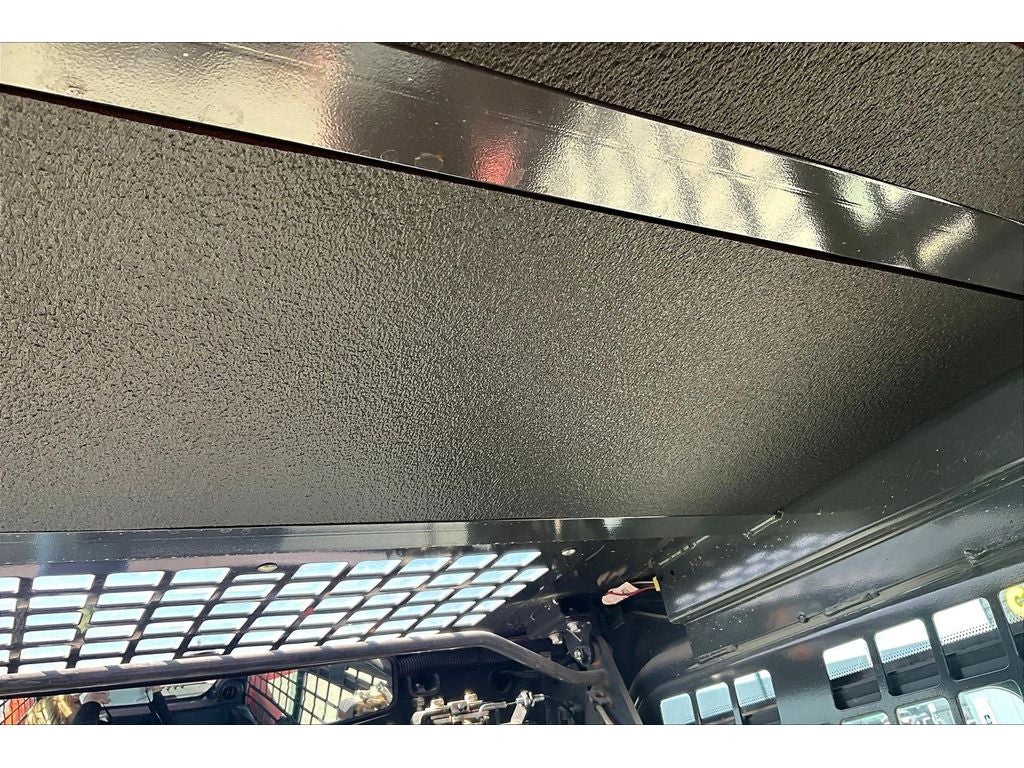 2023 KUBOTA SSV 65 Base