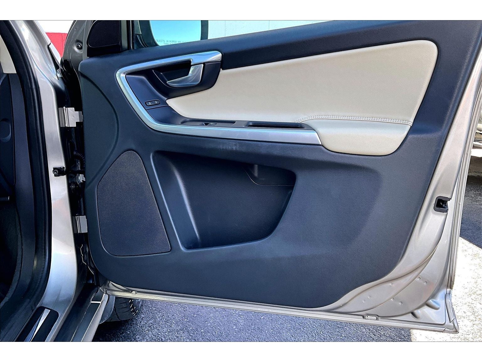 2016 Volvo XC60 T5 Premier