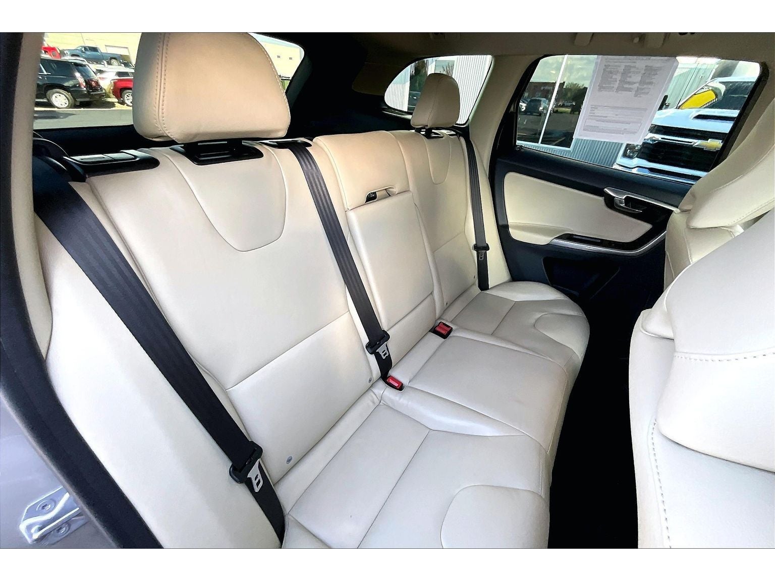2016 Volvo XC60 T5 Premier