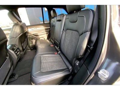 2026 Jeep Grand Cherokee Laredo Altitude