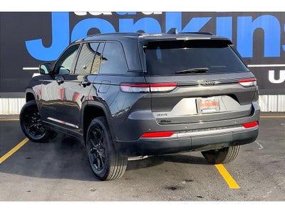 2026 Jeep Grand Cherokee Laredo Altitude