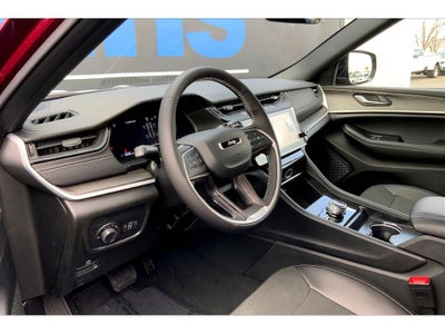 2026 Jeep Grand Cherokee Laredo Altitude