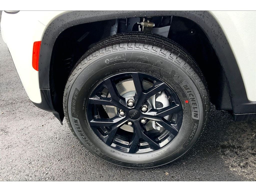 2026 Jeep Grand Cherokee Laredo Altitude