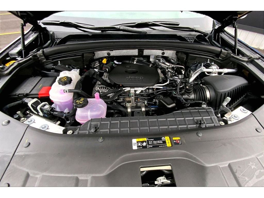 2026 Jeep Grand Cherokee Laredo Altitude