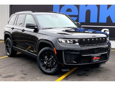 2026 Jeep Grand Cherokee Laredo Altitude