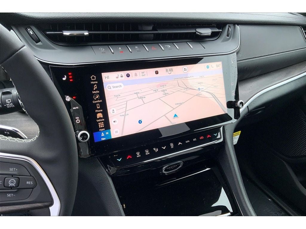 2026 Jeep Grand Cherokee Laredo Altitude