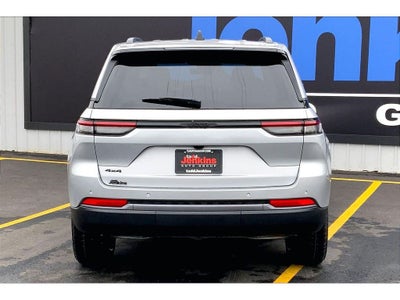 2026 Jeep Grand Cherokee Laredo Altitude