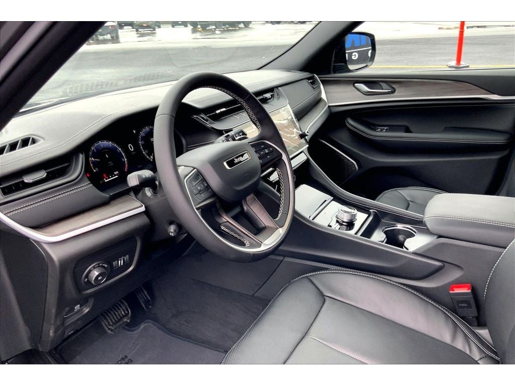 2026 Jeep Grand Cherokee Limited Reserve