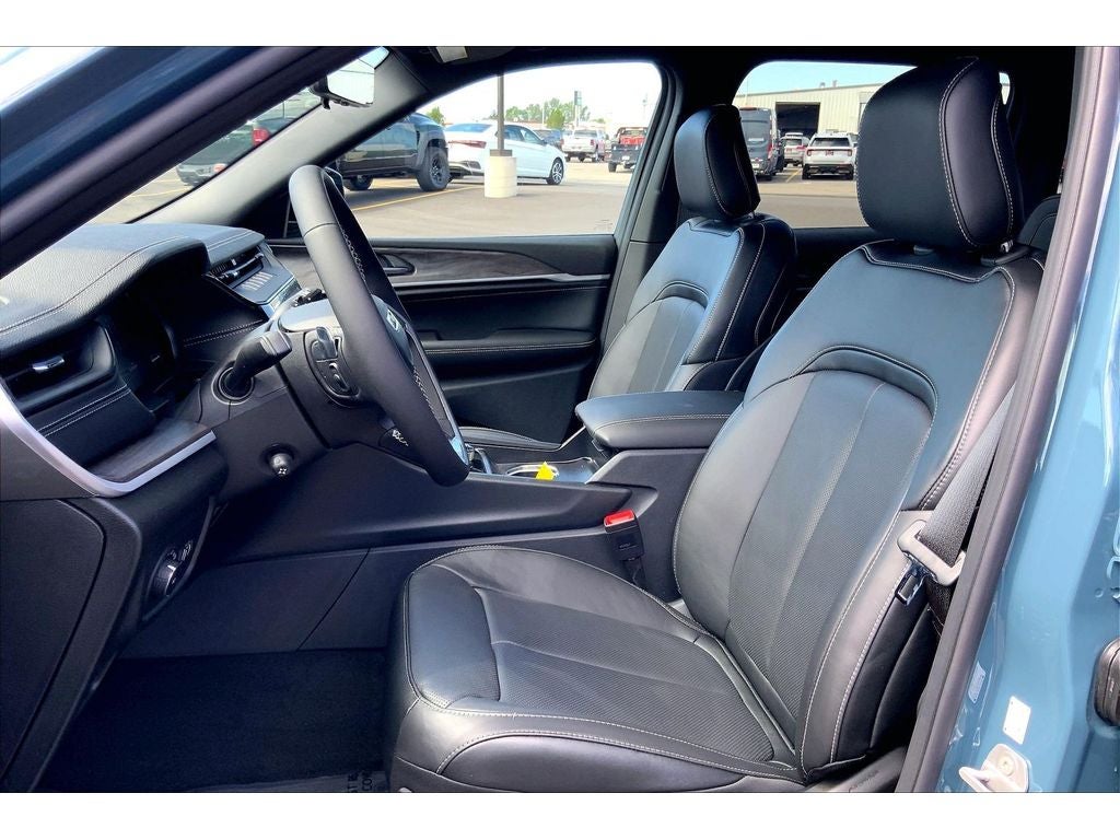 2026 Jeep Grand Cherokee Limited Reserve