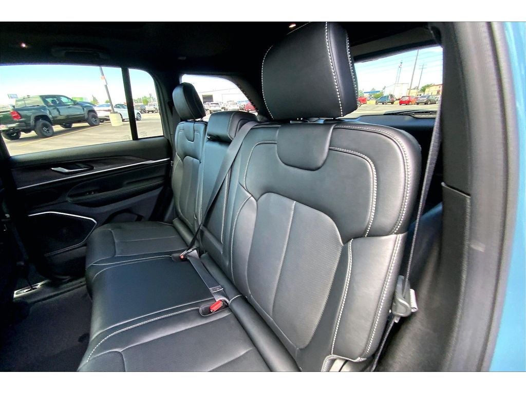 2026 Jeep Grand Cherokee Limited Reserve
