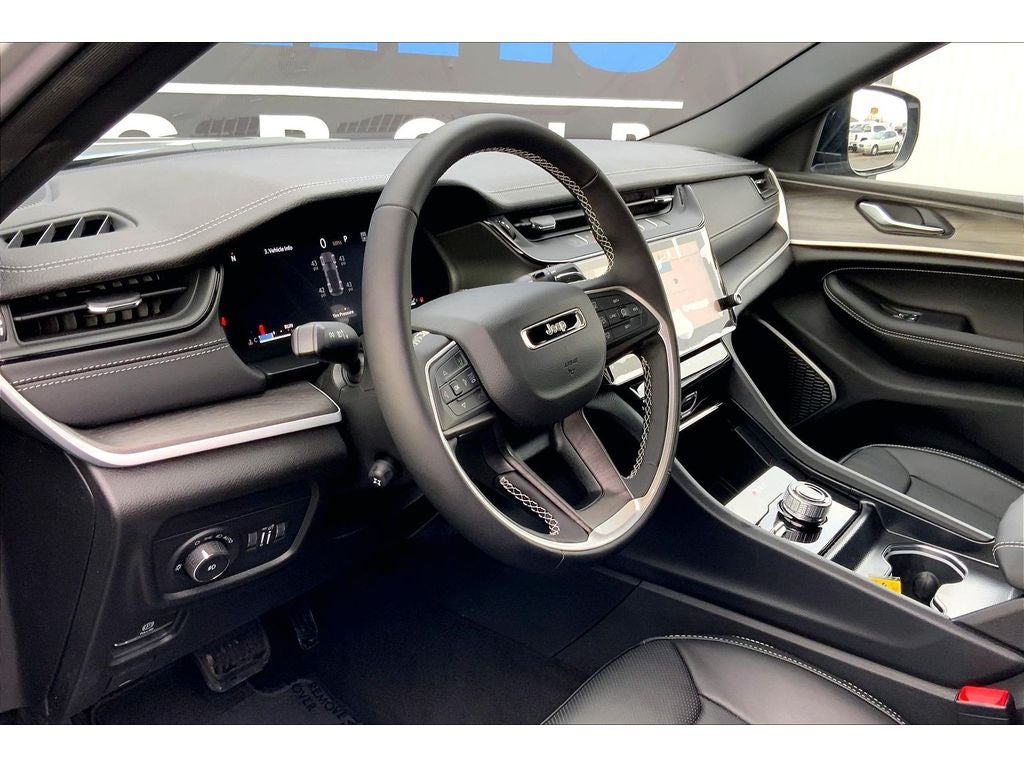 2026 Jeep Grand Cherokee Limited Reserve