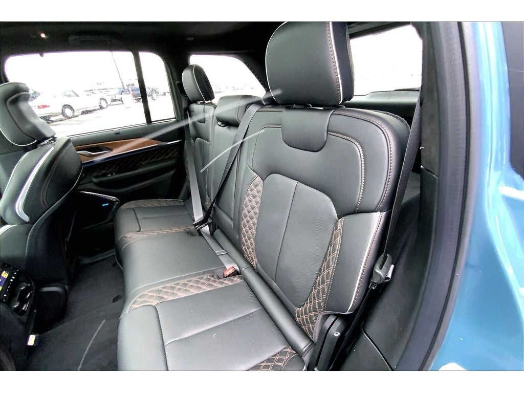 2026 Jeep Grand Cherokee Summit