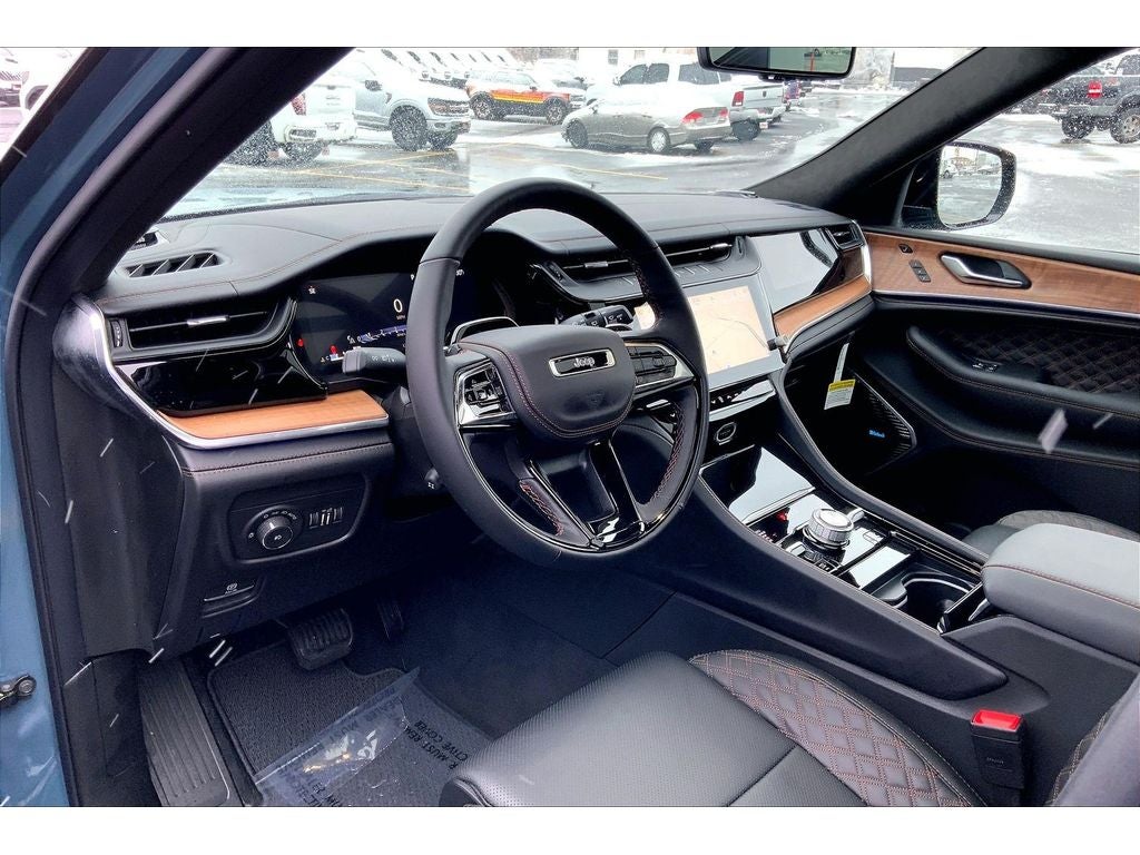 2026 Jeep Grand Cherokee Summit