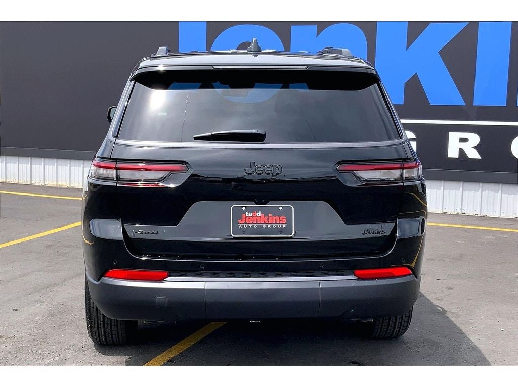 2026 Jeep Grand Cherokee L Laredo Altitude